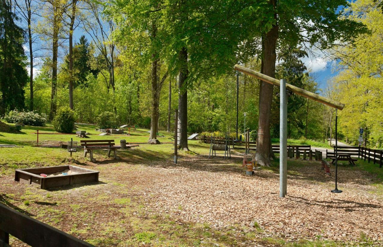 Knaus Campingpark Huenfeld Exterior photo